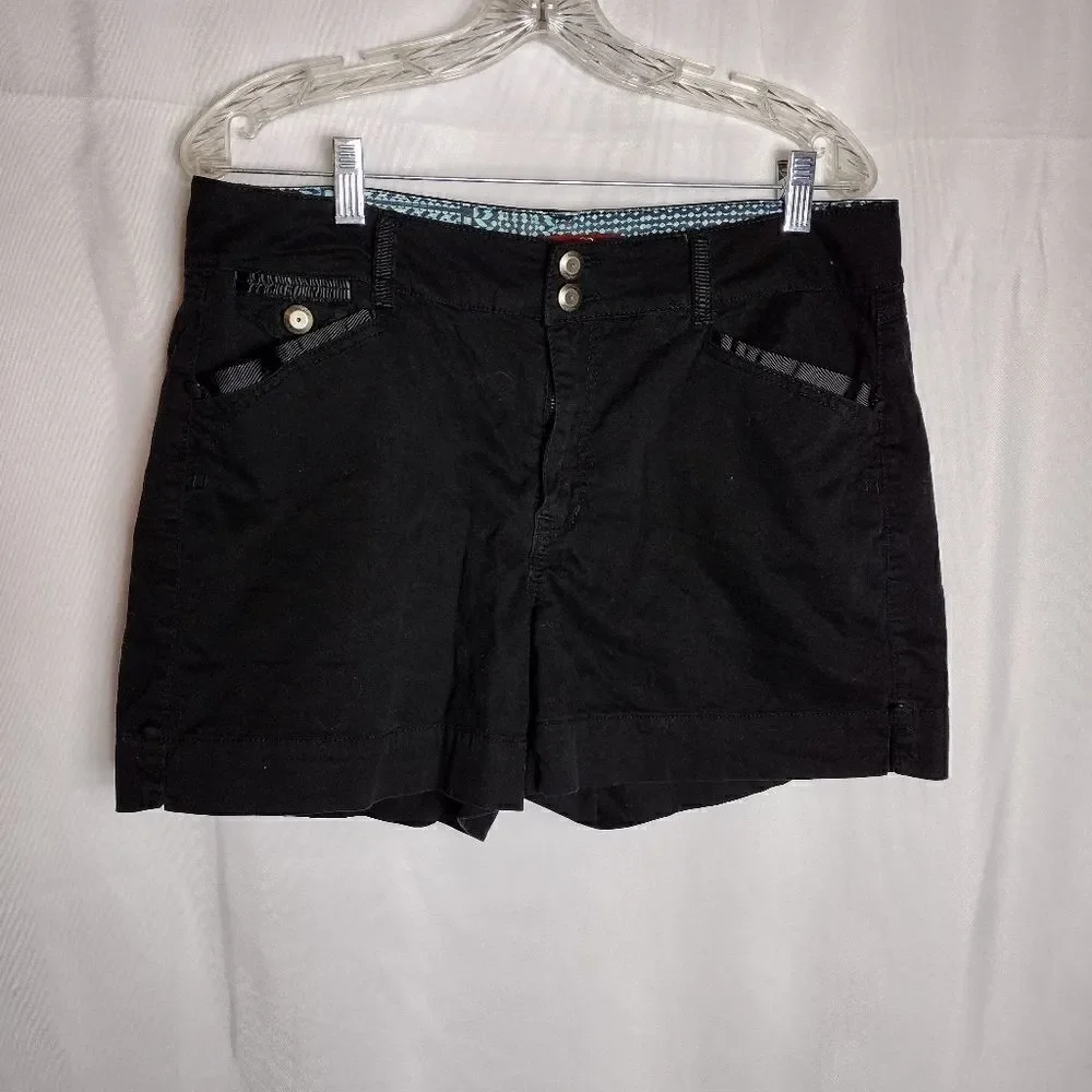 One song shorts